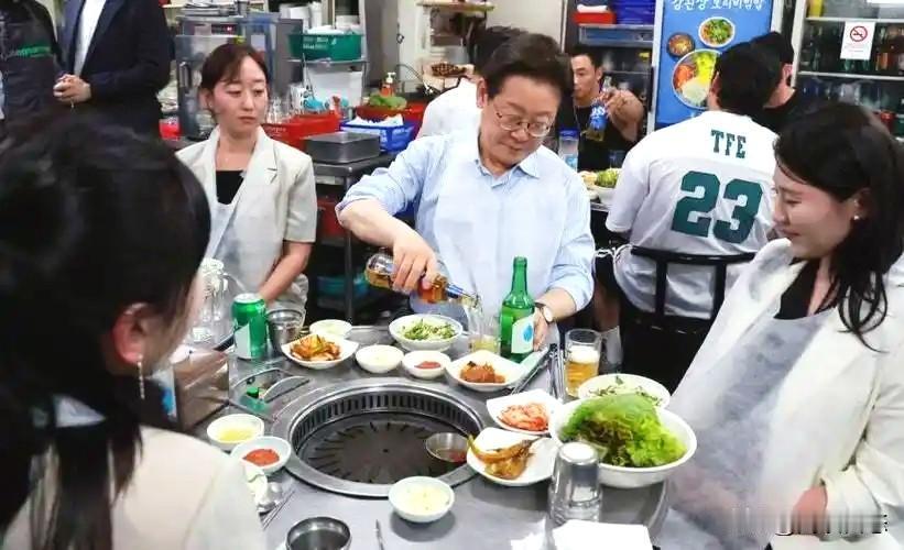 李在明是一位合格的政治家，是懂人民需要什么的。
这次访华就可以看出来，韩国民众多