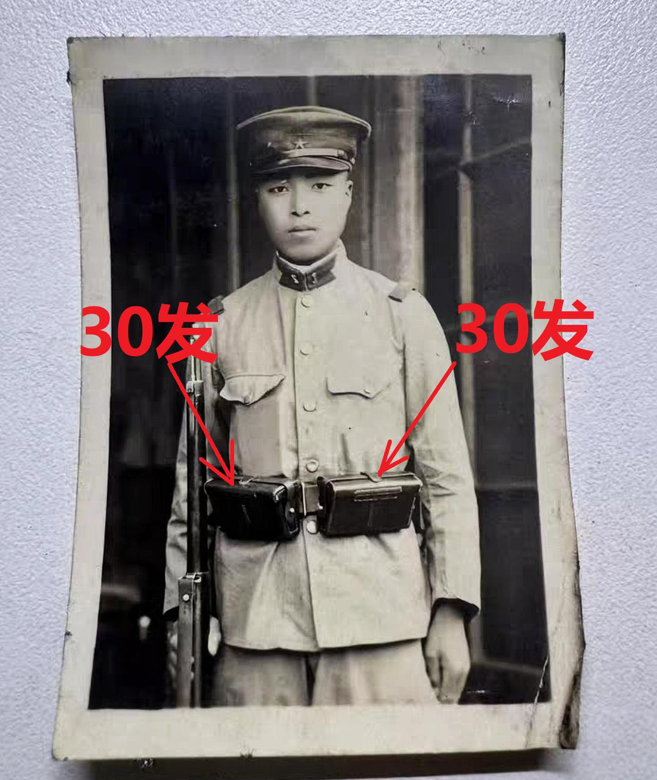 有读者提出一个问题：如果抗战中打死一名日军士兵能缴获多少子弹？这是一个有趣的问题