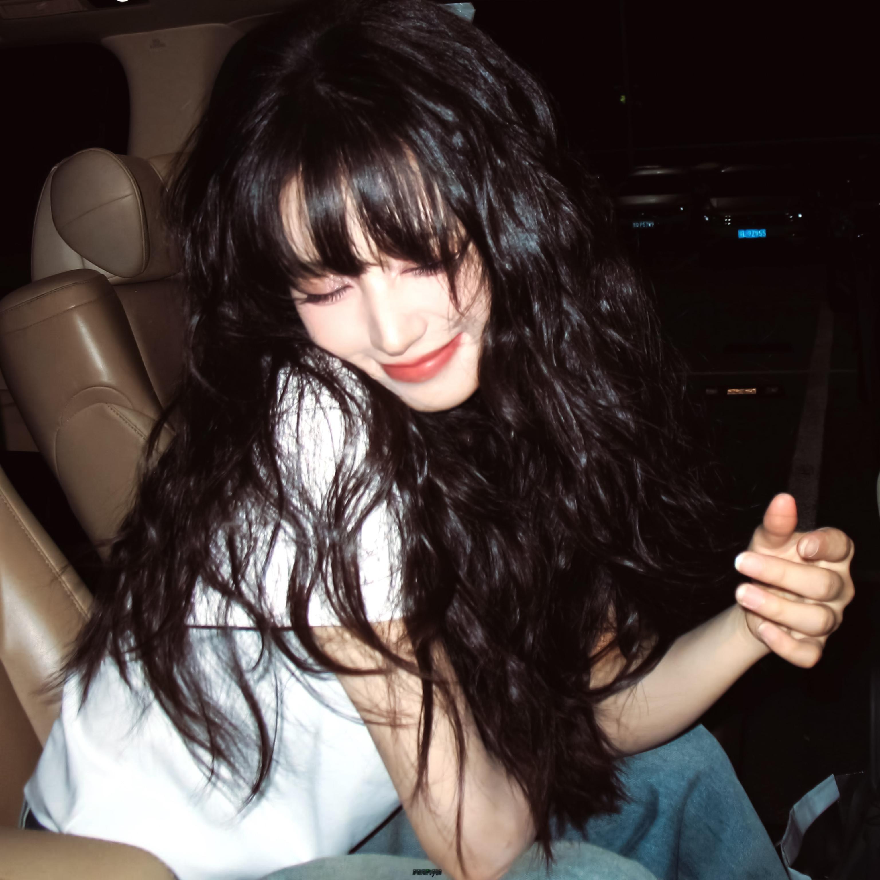 田曦薇ʚɞ🖤 ​​​