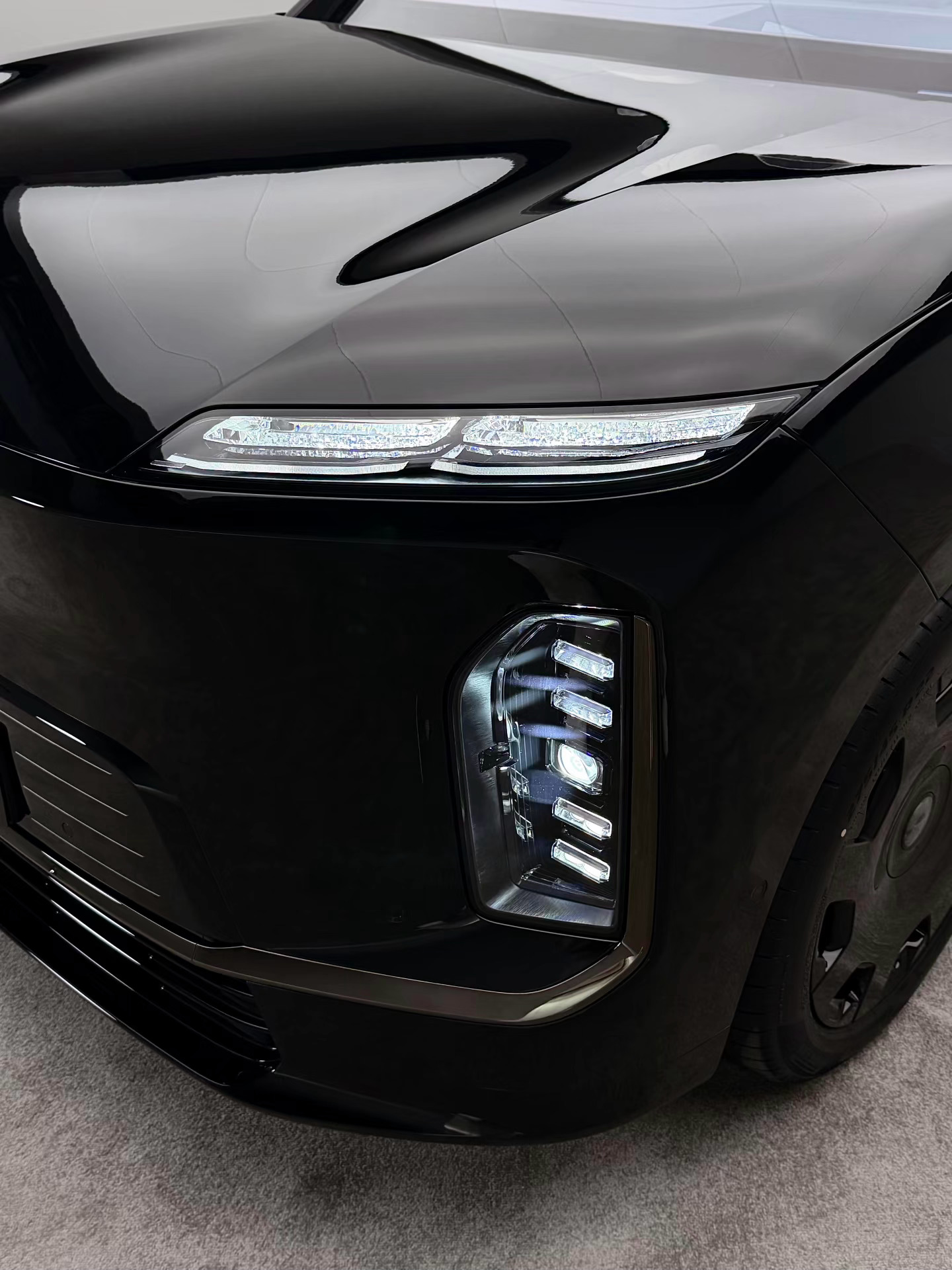 玄金套装版的黑色蔚来es9 将会是我的首选，无需看实车、无需试驾能秒锁单的那种车