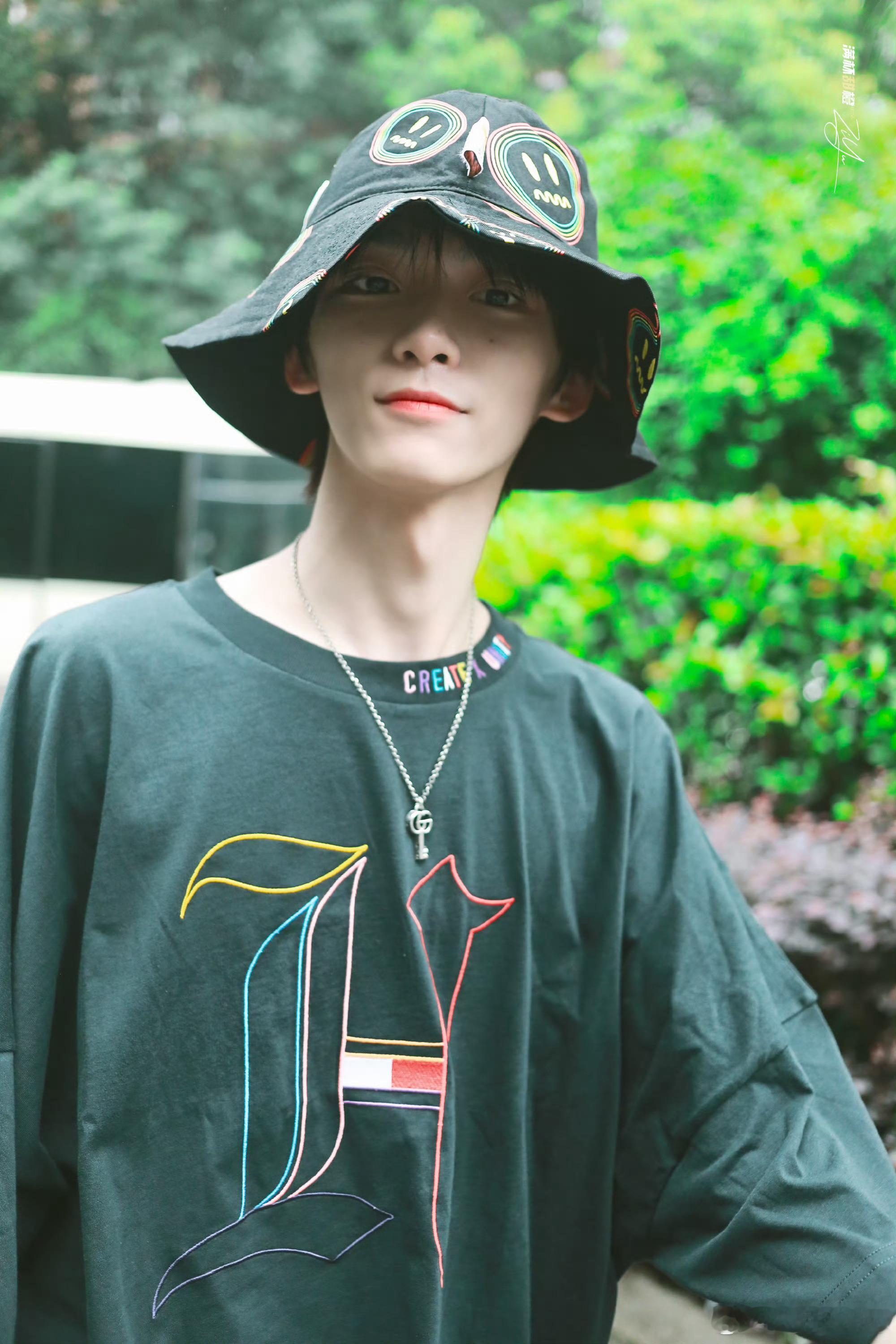 梓渝 zy梓渝 在照顾好自己的同时，肆无忌惮的前行吧。
