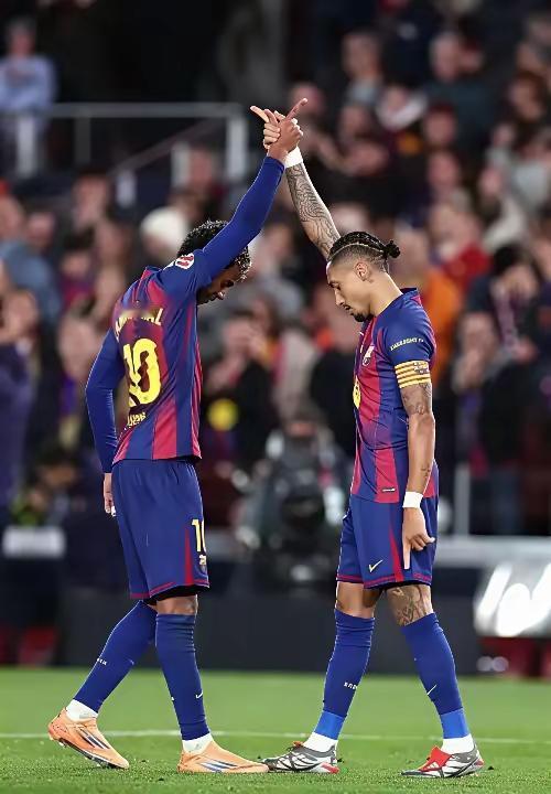 天选之子和开光之子谁更强？这个答案将在明天凌晨三点揭晓，巴萨和马竞的欧冠1/4比