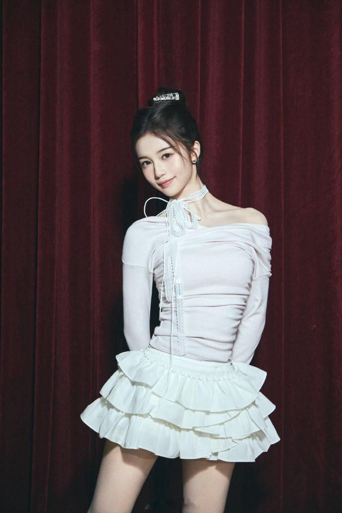 RED先行曲全方面夯RED在新歌MV里跳芭蕾 刘婷秀和李雨林那个Special 
