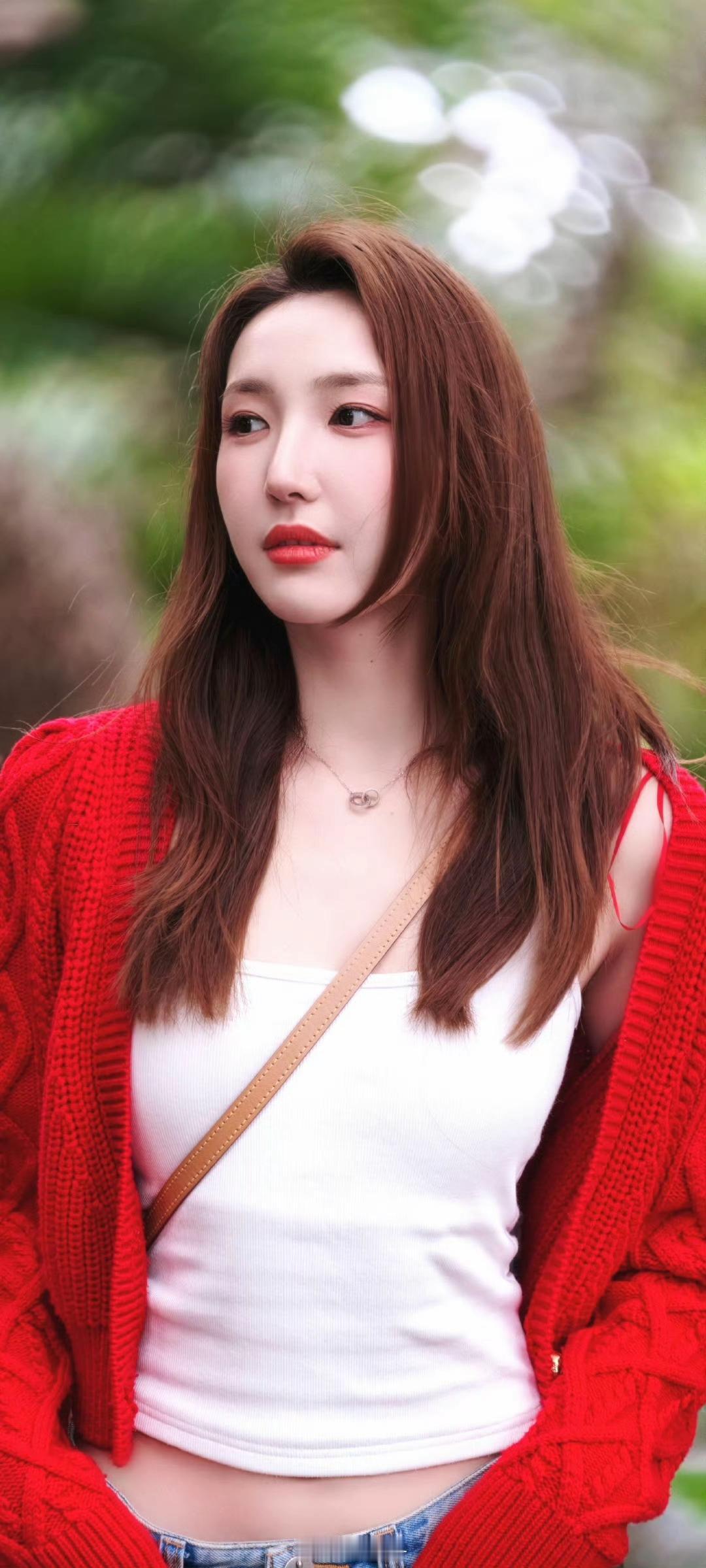 普通美女拍照能有多好看?微微一笑 蝴蝶为我倾倒～🦋