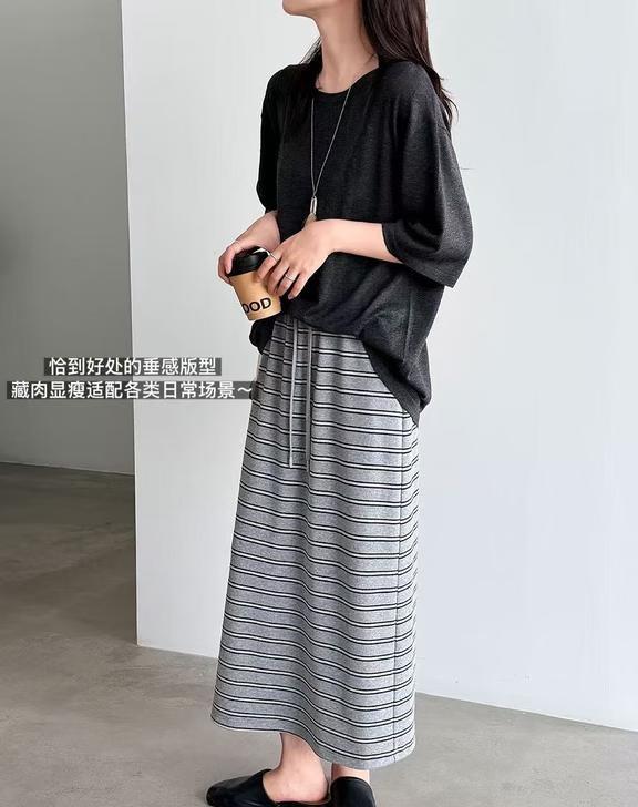 share｜今天是松弛感通勤穿搭～条纹裙就是夯！
通勤穿搭 条纹控 松弛感穿搭 