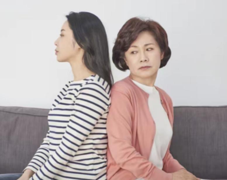 真心劝大家：尽量不要和父母长期同住，会爆发出很多矛盾！

以前总觉得，孝顺就是把