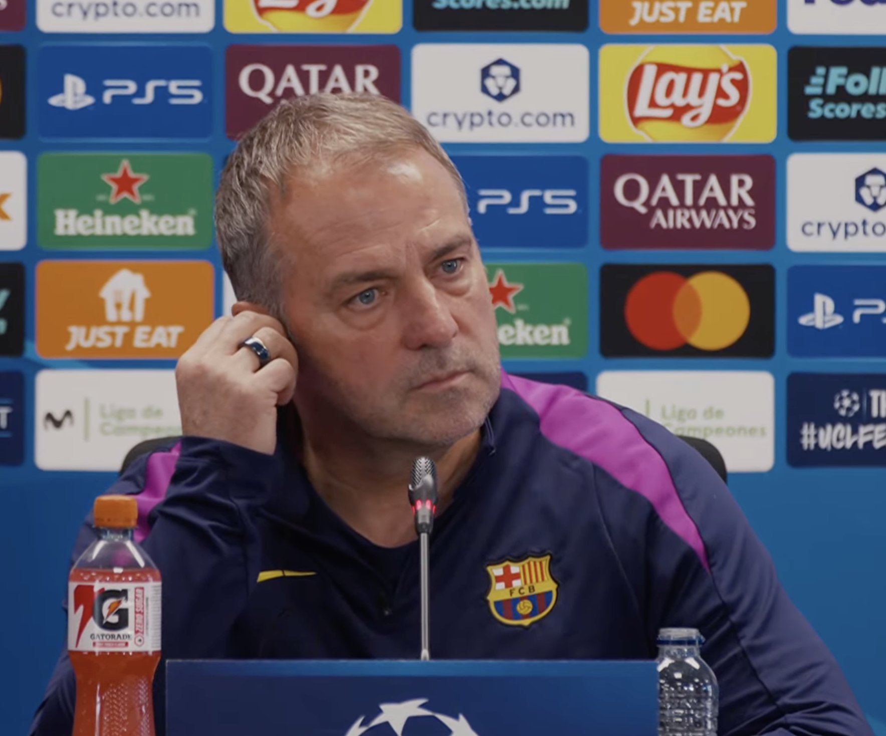 问：昨天我们看到了一段幕后花絮，显示亚马尔对门将教练德拉富恩特很生气。他显然不接