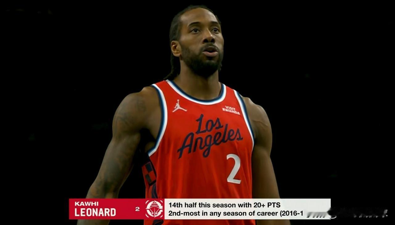 快船巨星伦纳德真是太不爱惜自己的身体了！在今天快船客场挑战森林狼的比赛中，目前双