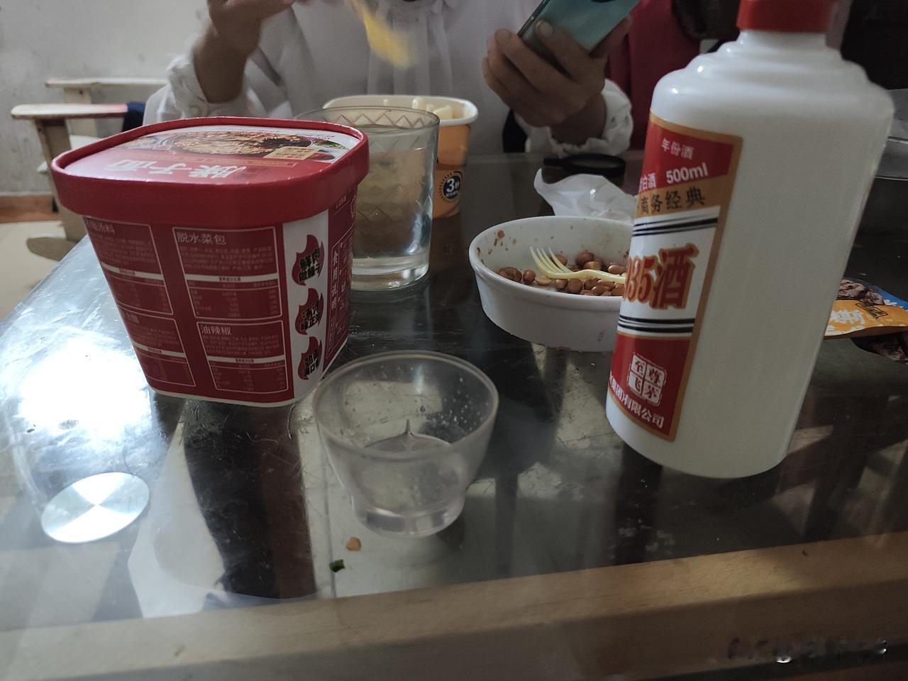 记录我的2026天天晚上吃夜宵都吃方便面，打工快30年了，日子越过越回来了。