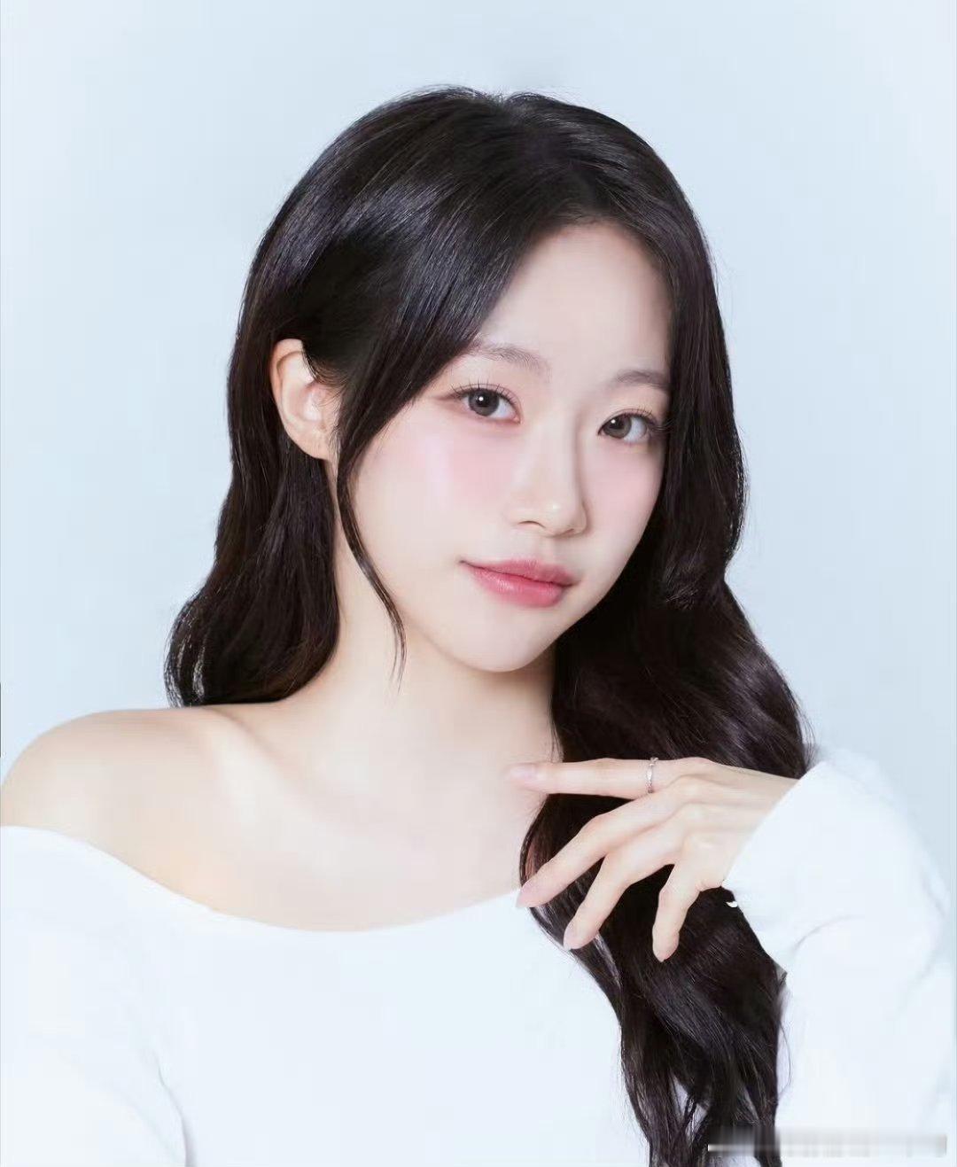金智源确诊白血病没想到消失三个月竟然是生了这么严重的病,虽然不认识这位艺人,但是