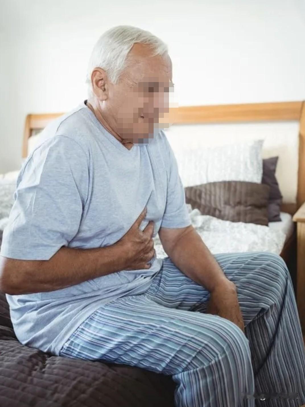 冷漠的可怕！陕西西安，67岁老人瞒着儿子，独自从山西来西安看病，也不想给远嫁西安