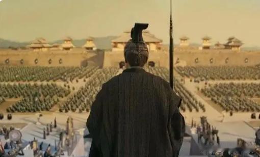 秦朝，作为中国历史上第一个统一的帝国，不仅在政治上产生了深远的影响，还在社会结构