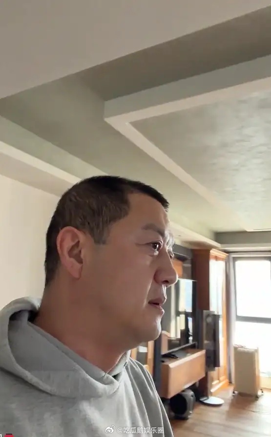 李亚鹏过元宵节，和妈妈住小200平房子，要和金喜一起为夏夏庆生！ 