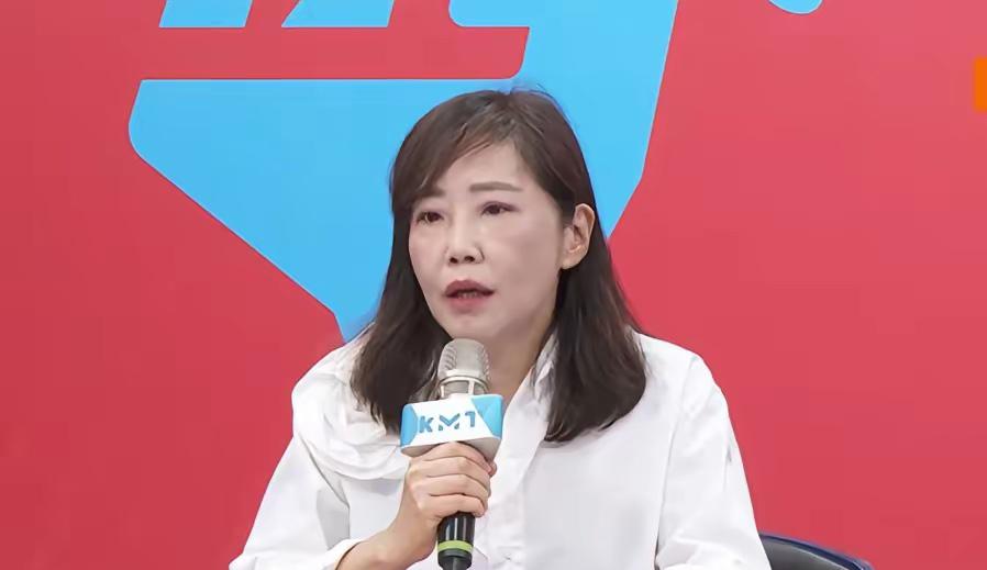 尹乃菁请辞国民党文传会主委：个人健康因素

最近这段时间，尹乃菁在工作里情绪很不