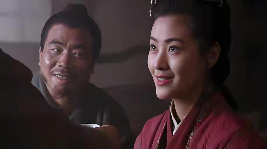 喜悦挂脸庞，
金莲武大郎。
都怪西门庆，
夫妻给搅黄。
