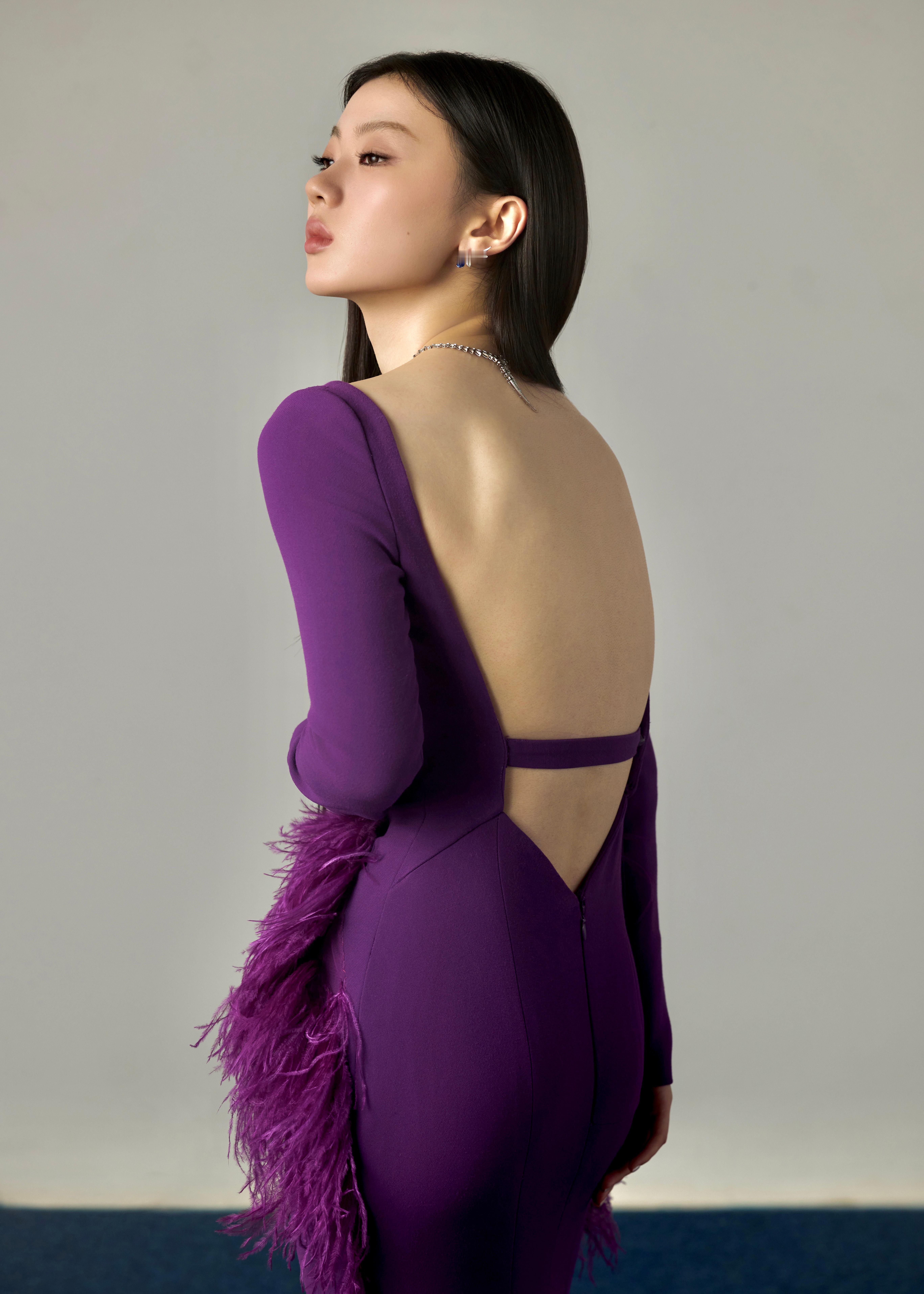 单依纯in 第七届腾讯音乐娱乐盛典造型大片，分别带来Georges Hobeik