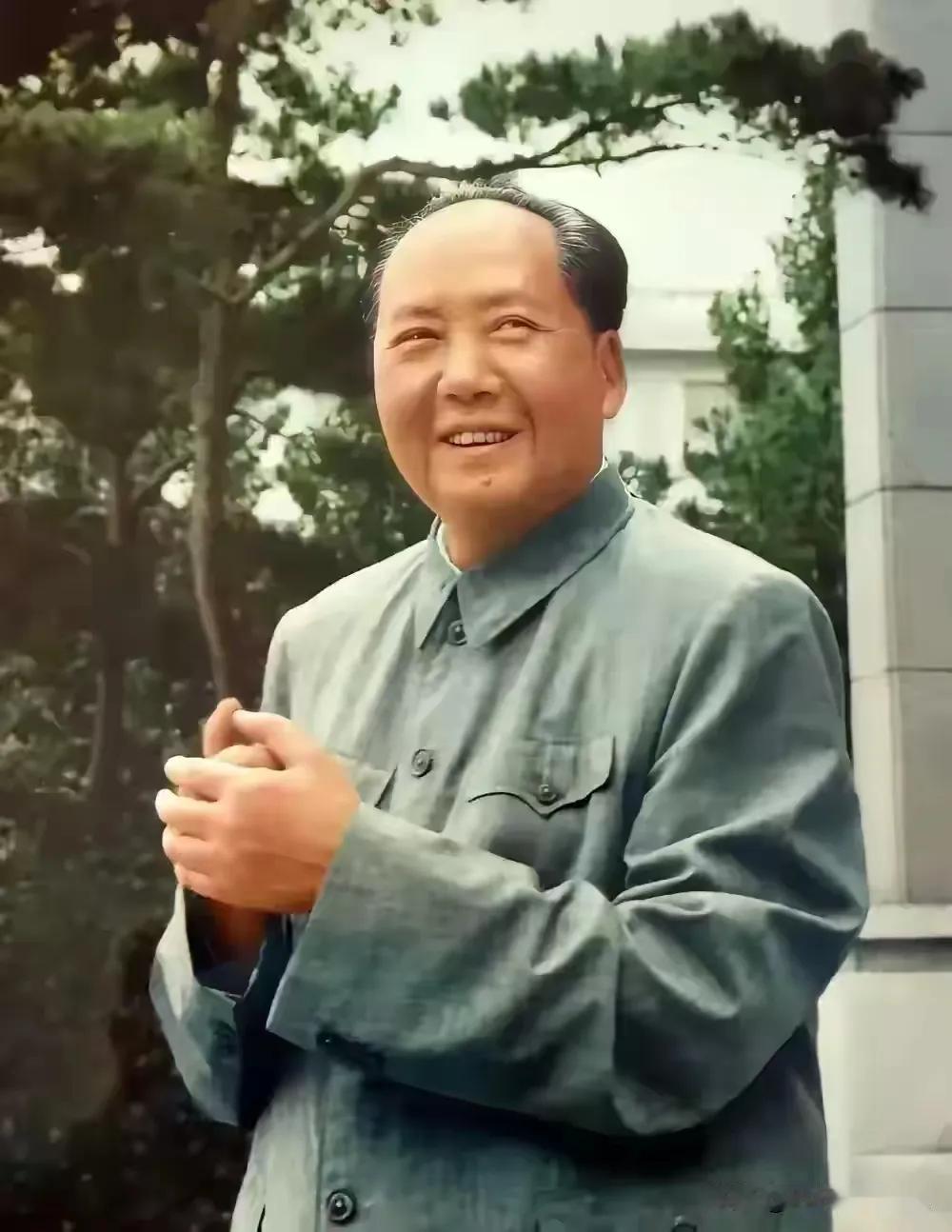 读书笔记：研读《毛泽东年谱》——问与答
问：毛主席说政府有哪两种？
答：1940