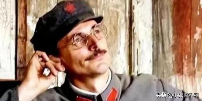 1939年，共产国际在莫斯科对李德进行了公开审查，周总理当时也在现场，可最终的判