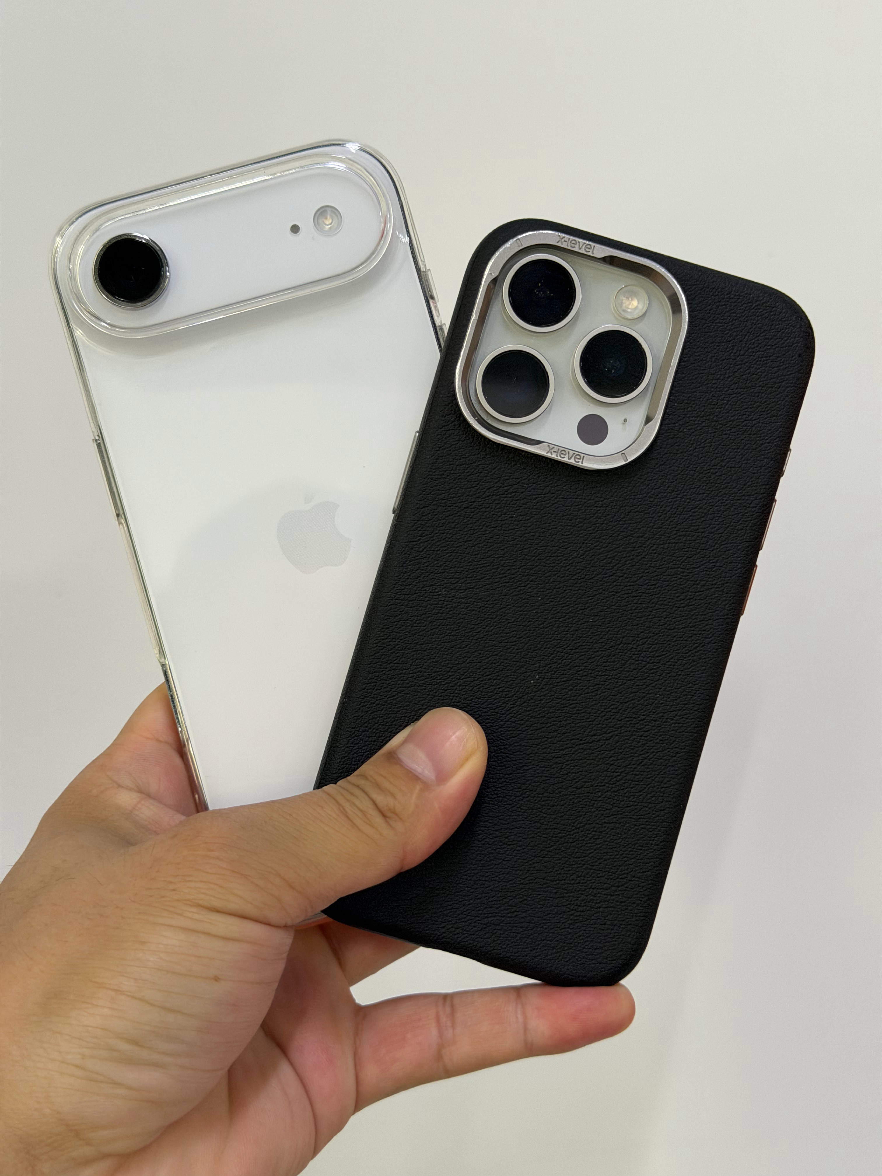 这算反向升级吗，朋友准备把iPhone 16 Pro卖了，换iPhone Air