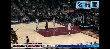 “嗨！唉！打球！”[机智]小黑还在与托布争论刚才挡拆后顺下的问题，哈登看见提醒他