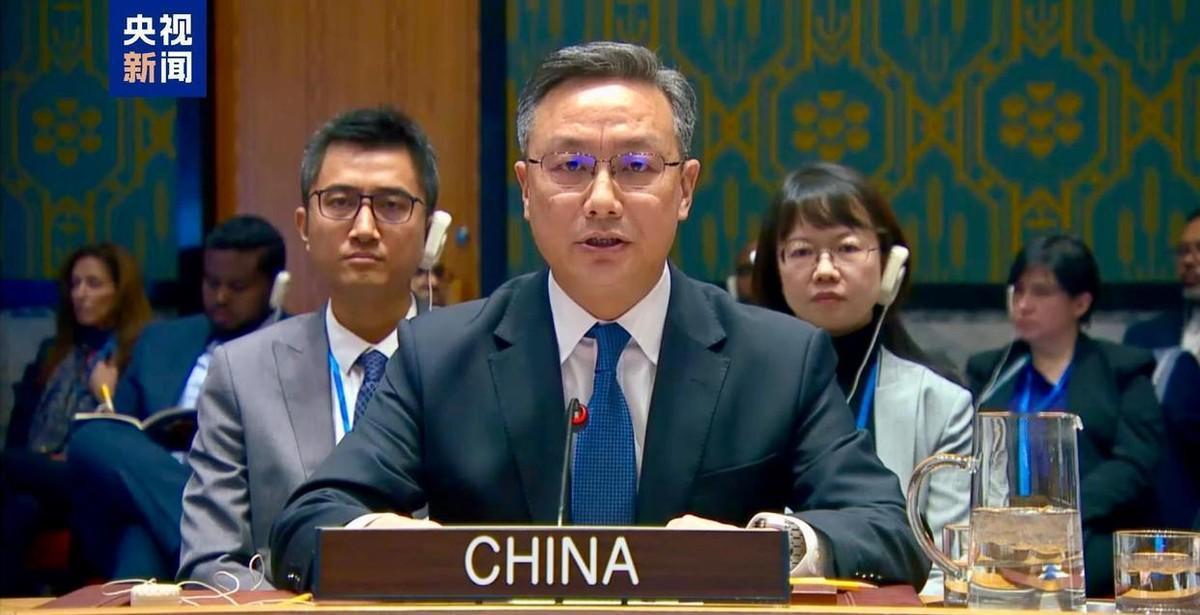 联合国还有什么意义？安理会无视中方发言后，中国记者灵魂提问，联合国难道是美国的保