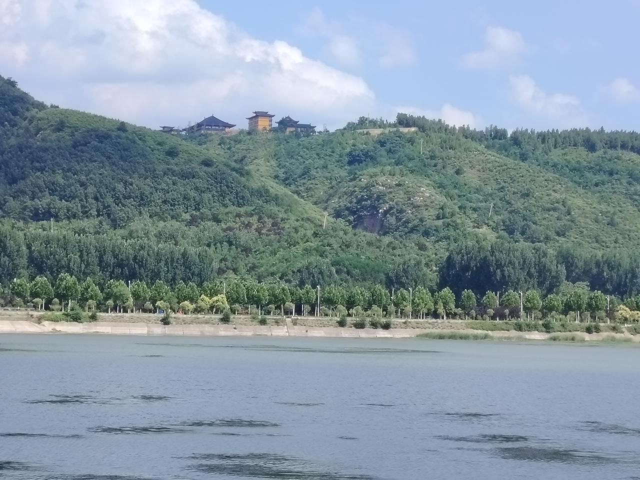 分享一张最近随手拍的照片汝阳县汝河风景
