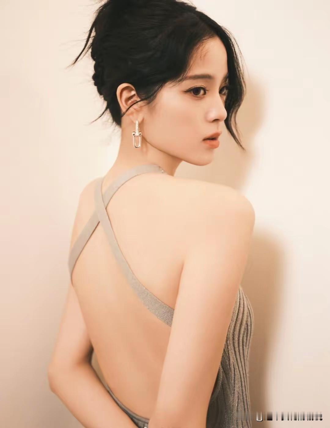 欧阳娜娜的美，真的太戳人了