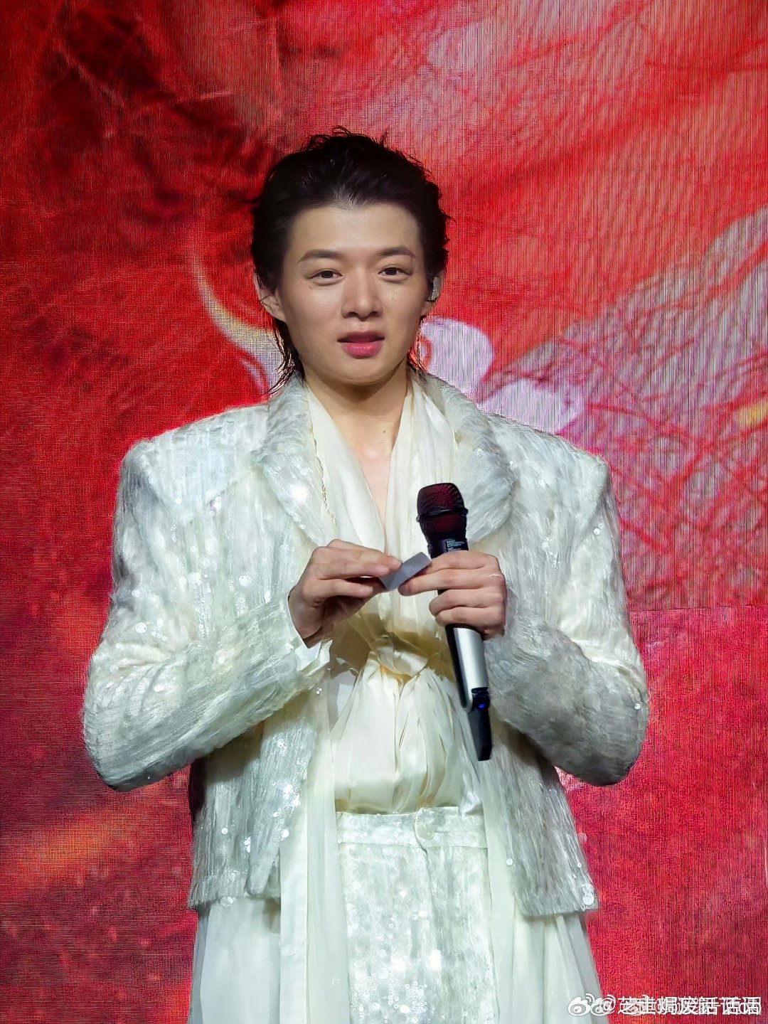 陈露发声引舆论反转 搬起石头砸自己的脚大概就是这样吧？想逆转口碑反而坐实局面，五