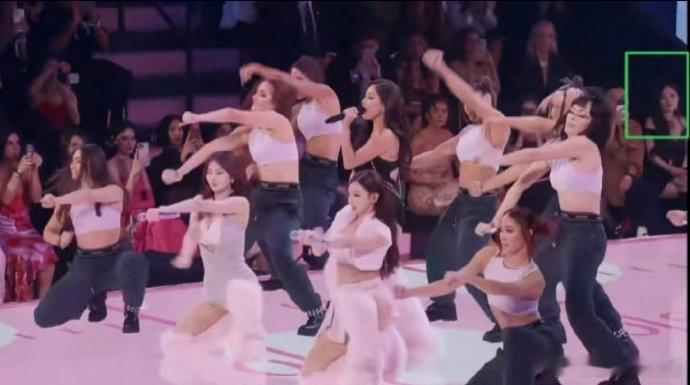 杨幂twice同框谁在等这波同框！杨幂和 TWICE 同框照终于来了，不仔细看还