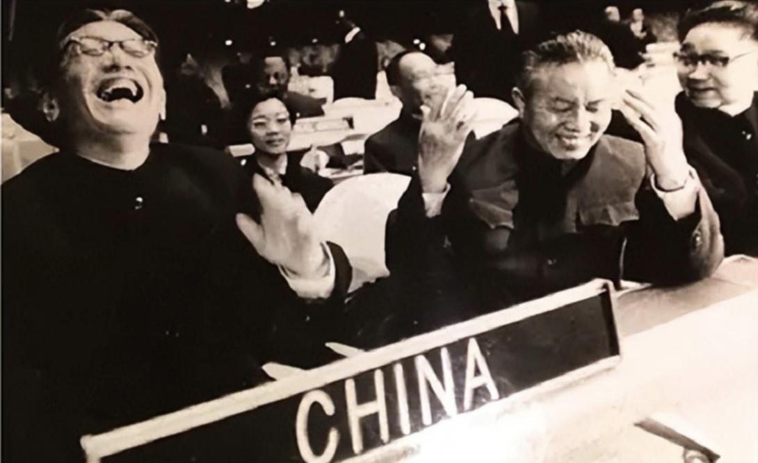 力挺新中国重返联合国，热衷购买中式装备，连国防部大楼都交由中国建造，阿尔及利亚为