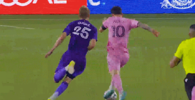 背后拉拽梅西，两黄变一红下场！！！奥兰多城vs迈阿密国际