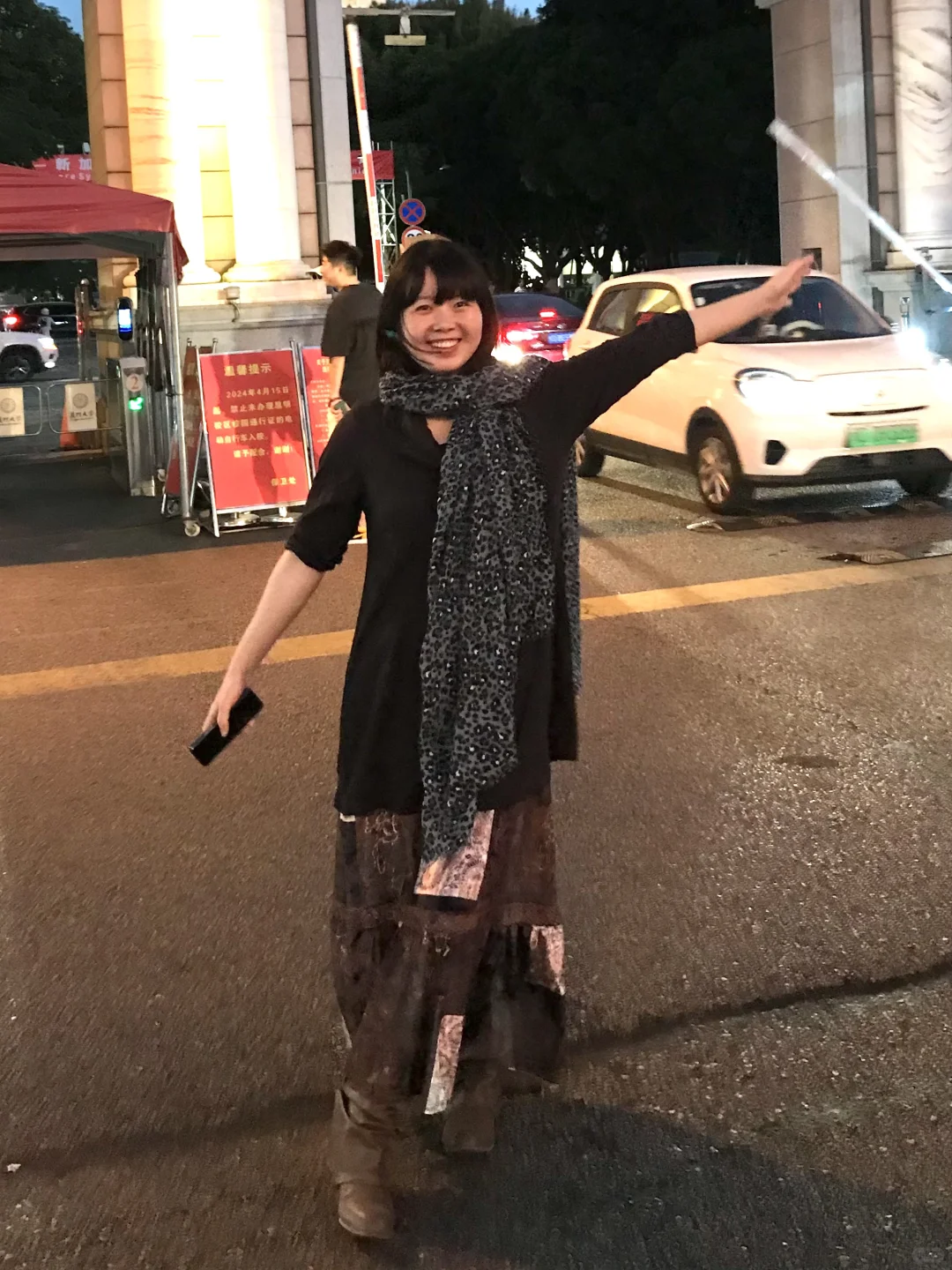 在厦大门口拍了100张一样的照片的人心里装
