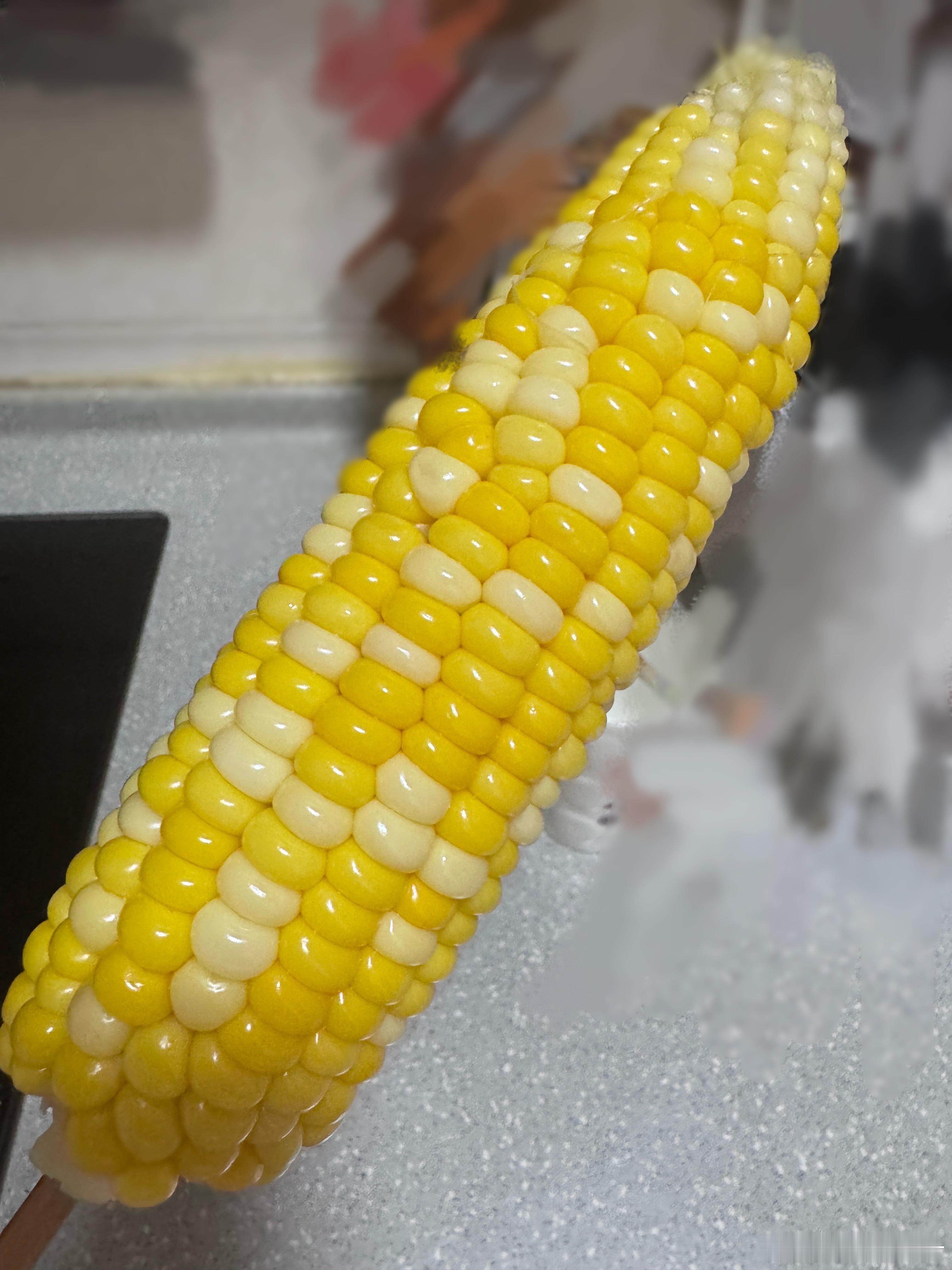 这盘买到我最爱吃的水果玉米🌽了，针不戳～好嫩好甜好新鲜，老婆快来吃……