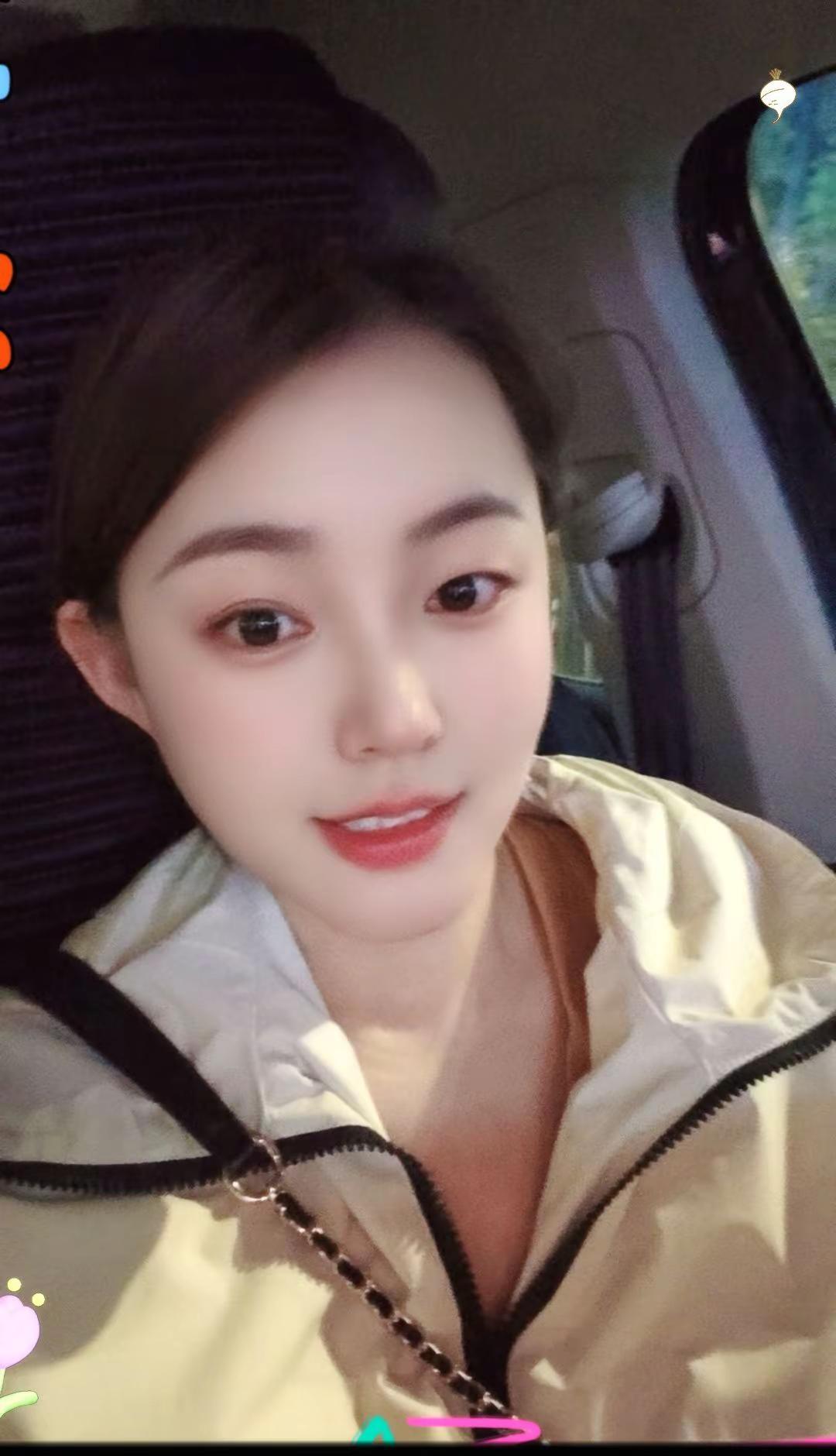 能让一个女人上瘾的，永远不是多帅，多有钱，而是在他身上看到的真诚，踏实，责任，担