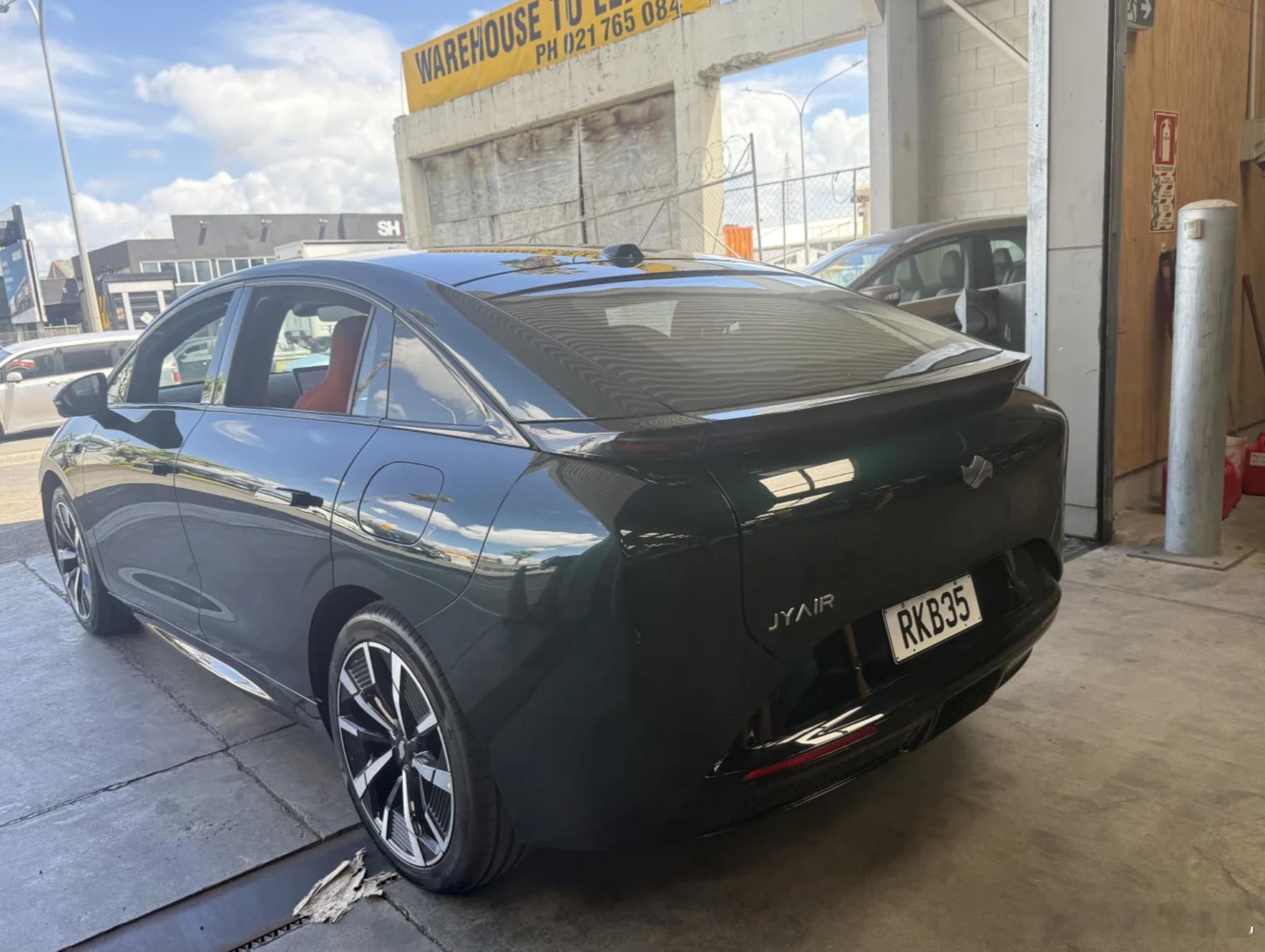 还记得「吉祥航空汽车」吗？人家走出口了，泰国、新西兰...都有，不过，泰国好像专