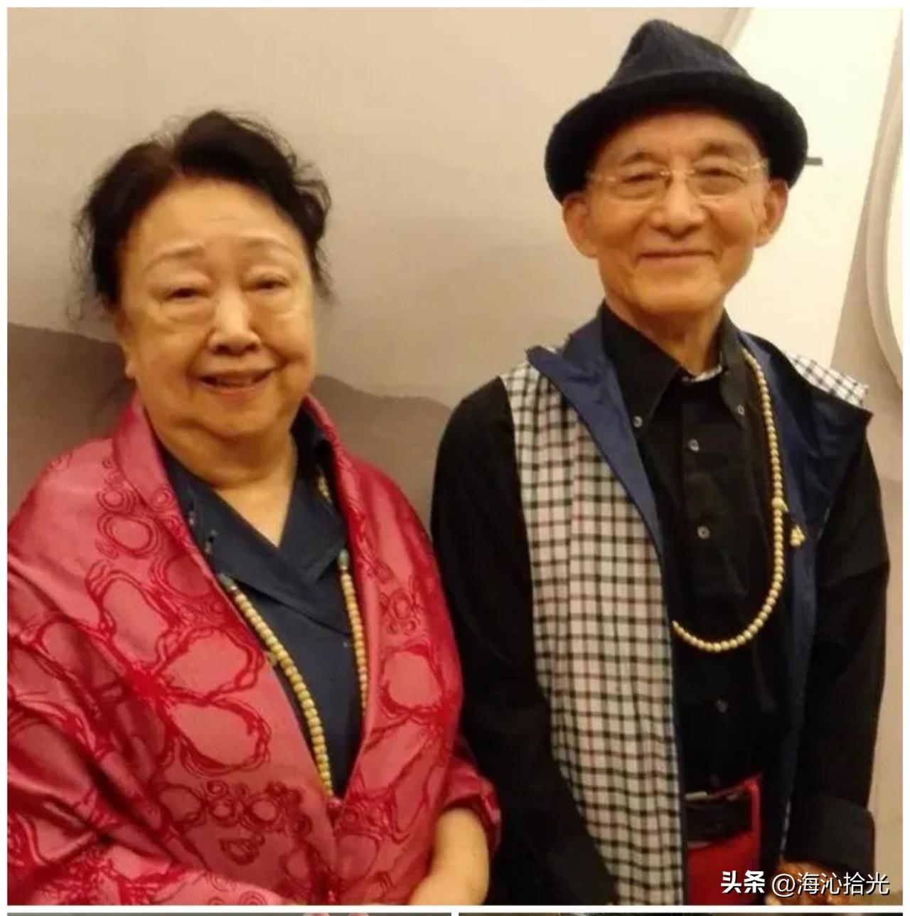 🎬 这张照片是游本昌和夫人的合影。
游本昌凭借济公这个角色深入人心，是家喻户晓