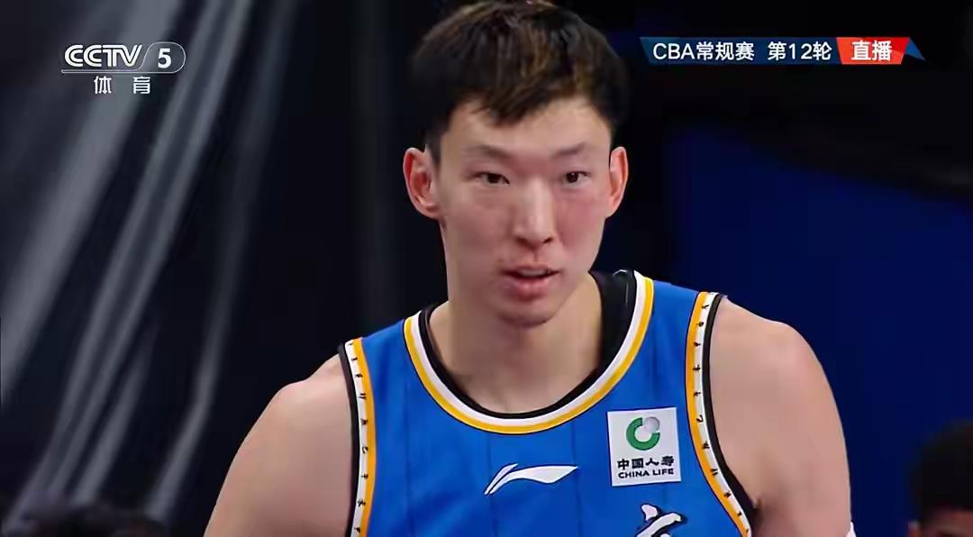 万万没想到，北京男篮这次真看走眼了！
他们后悔的不是主场被山东队绝杀，也不是错失