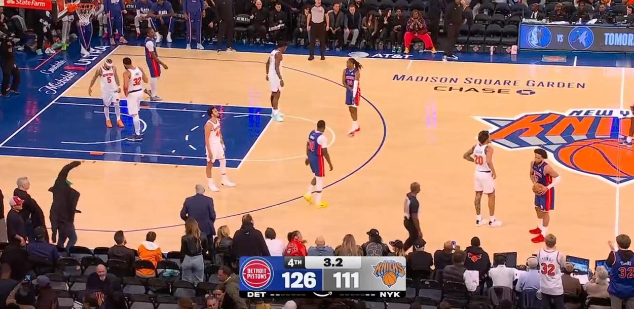 25-26赛季NBA常规赛，活塞126-111大胜尼克斯，在少了内线杜伦和斯图尔