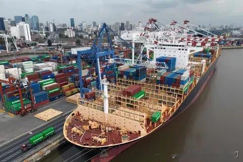 阿根廷和美国签署贸易与投资协议，同意取消彼此数百种商品的关税。这是阿根廷总统哈米