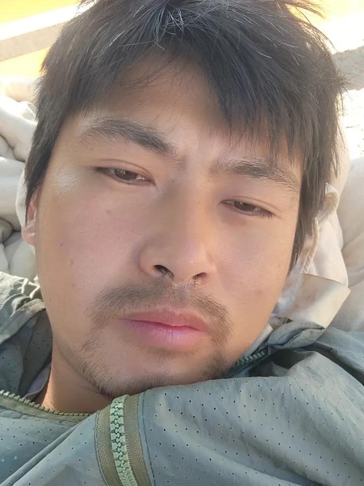 荔枝已经给我路费，出钱给我检查身体。但是我现在为什么还没有动身前往重庆呢？是因为