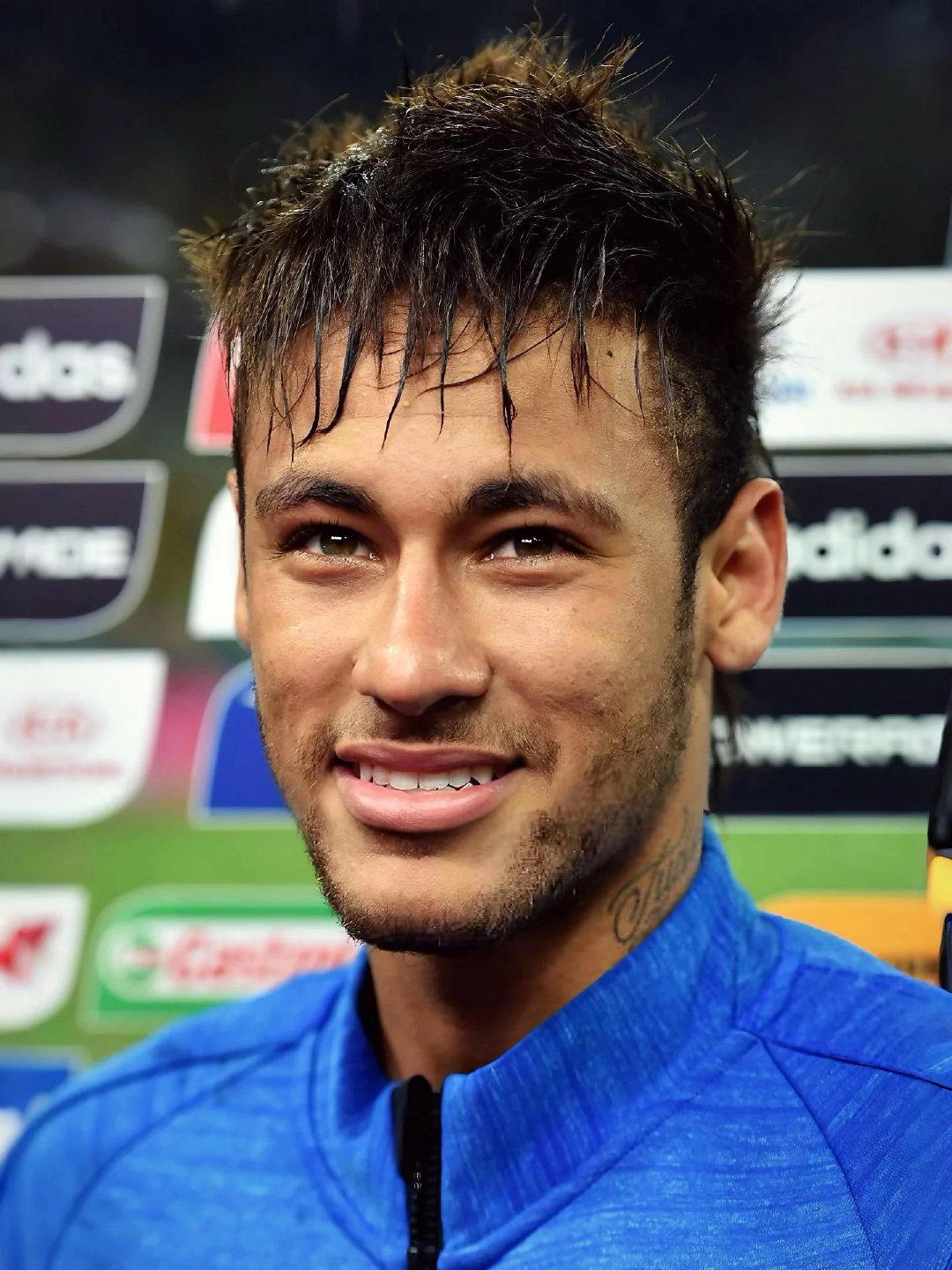 内马尔 帅气迷眼