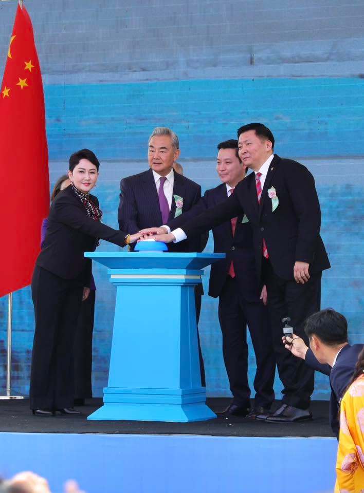 蒙古国新的中央污水处理厂于正式投入运营。该设施日污水处理能力达25万立方米，处理