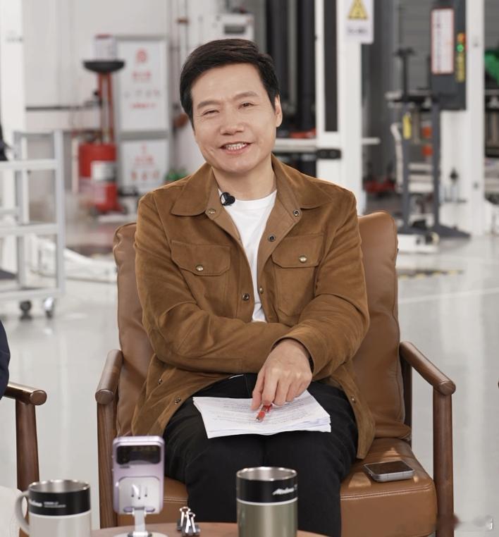 雷军称今年要花更多精力在小米汽车上小米汽车2026年交付目标为55万辆在2026