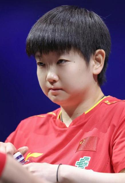 莎莎凌晨返场！
把快乐给大家，
悲伤自己扛！


莎莎的比赛结束在凌晨两点。
粉