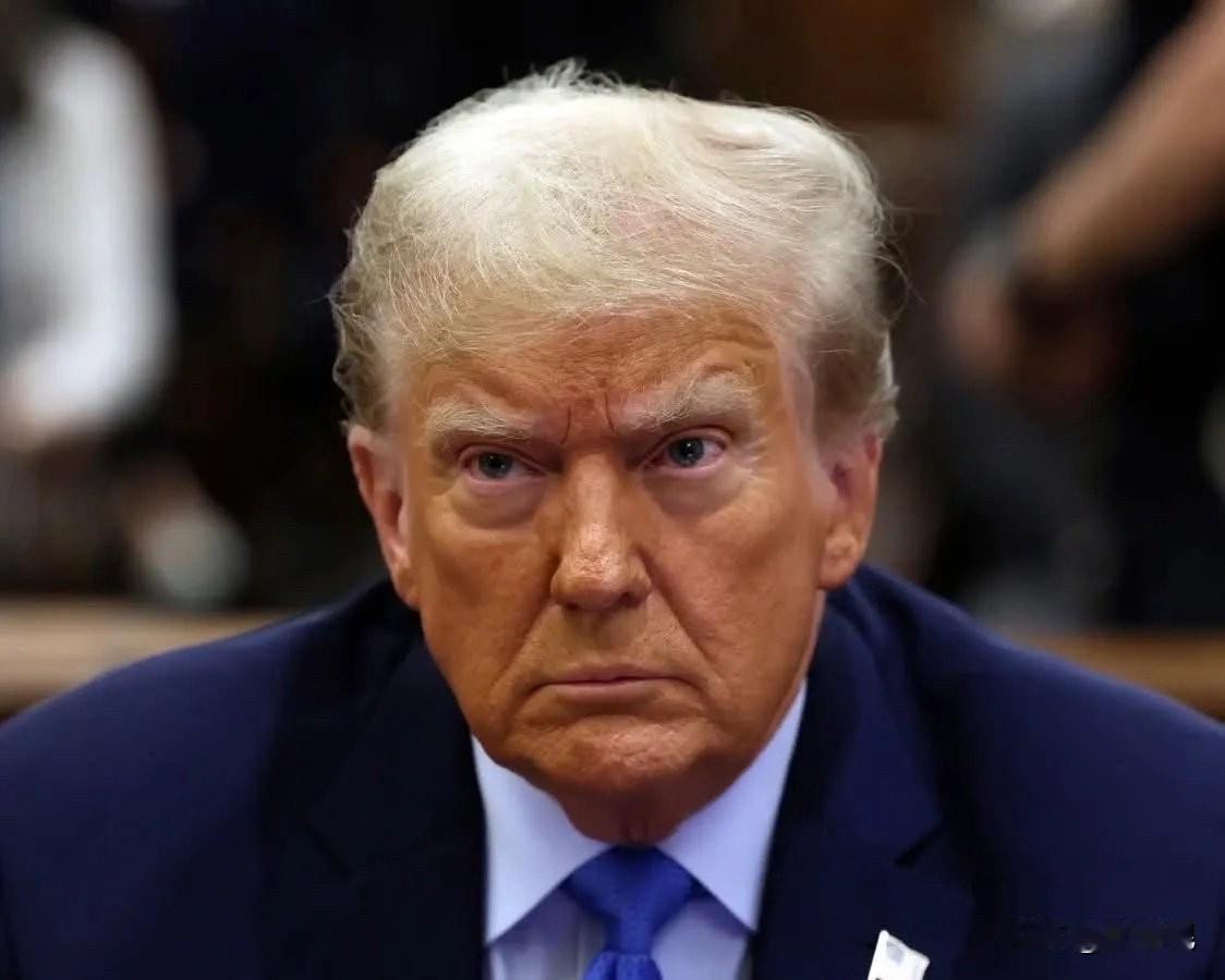 特朗普今天发文说：“伊朗财政正在崩溃！
他们迫切希望霍尔木兹海峡重新开放——极度