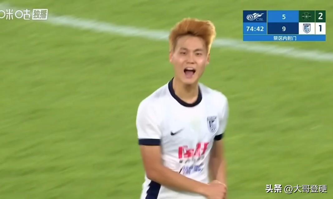 太漂亮啦！大连太子毛伟杰挽弓搭箭，轰出一记圆月弯刀世界波⚽️

北京时间7月26