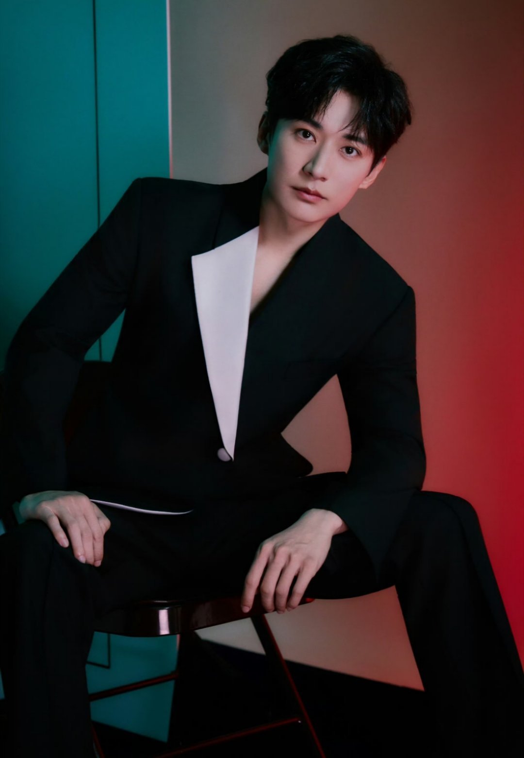 反复被学长帅到失语[捂嘴哭][捂嘴哭]，帅到我的心巴上了，刘学义学长！为你尖叫为