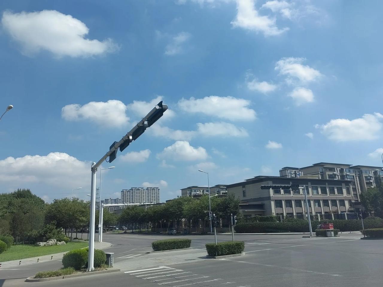 我的家乡孔孟之乡，礼仪之邦，风调雨顺，五谷丰登。