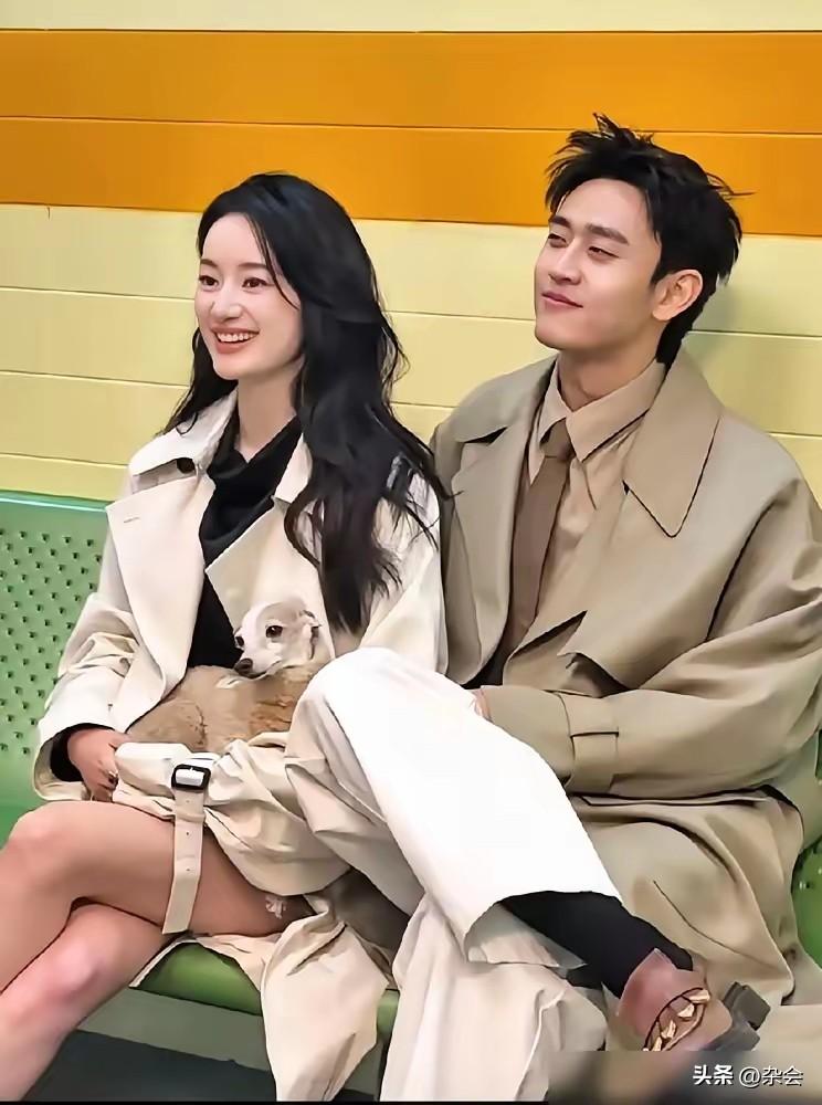 别猜了，人家早领证了。
戏里“三婚”路过民政局，终于把纸婚变成了真婚。
没有预热