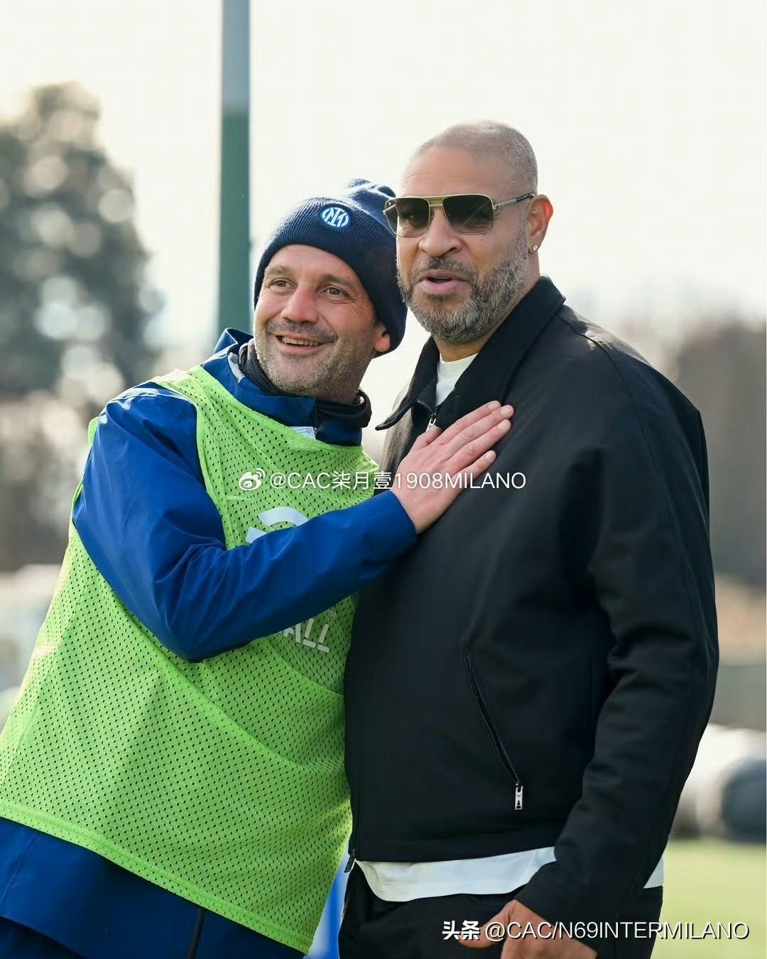 过去几周，阿德里亚诺，
维埃里，罗纳尔多，巴乔，多位名宿回家，
不知唤起了多少内